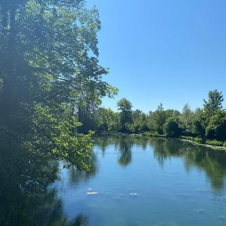 Holiday home Domaine De Vadancourt Maissemy