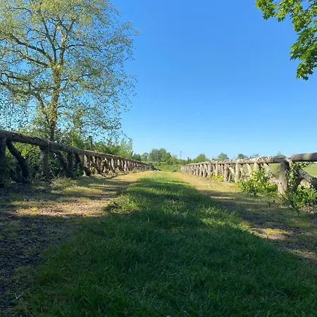 Hébergement de vacances Domaine De Vadancourt Maissemy
