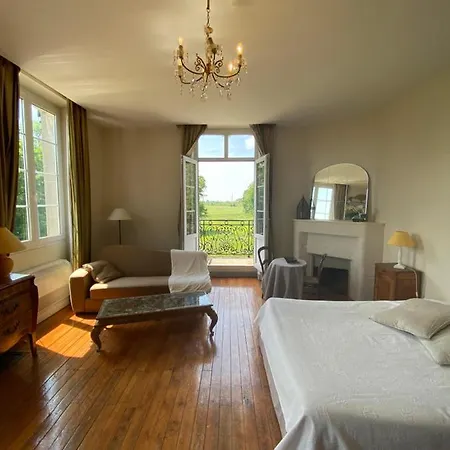 Holiday home Domaine De Vadancourt Maissemy