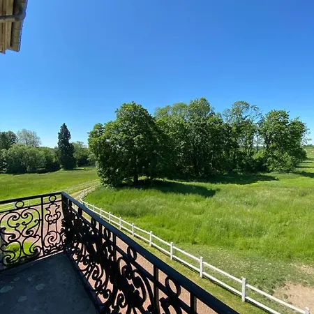 Domaine De Vadancourt Hébergement de vacances *