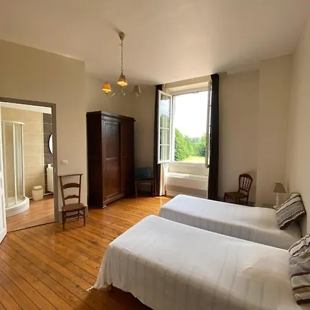 Holiday home Domaine De Vadancourt Maissemy