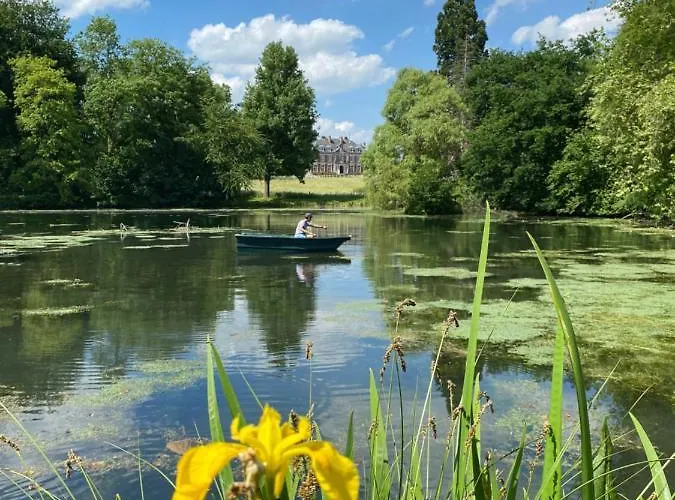 Holiday home Domaine De Vadancourt Maissemy