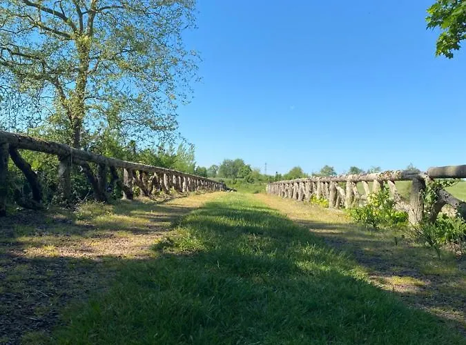 Holiday home Domaine De Vadancourt Maissemy