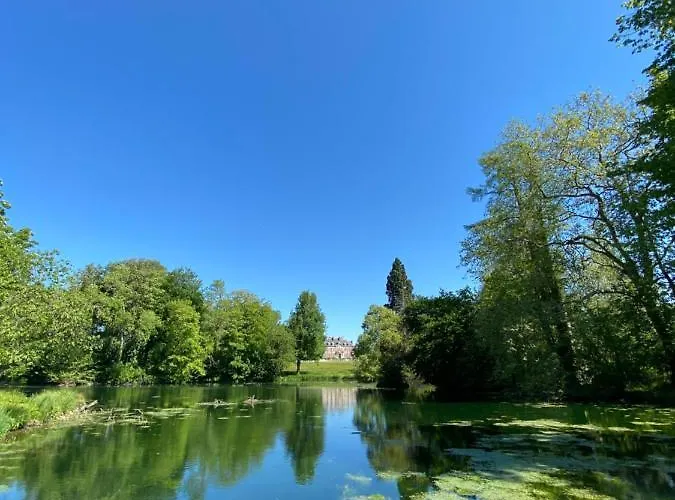 Holiday home Domaine De Vadancourt Maissemy