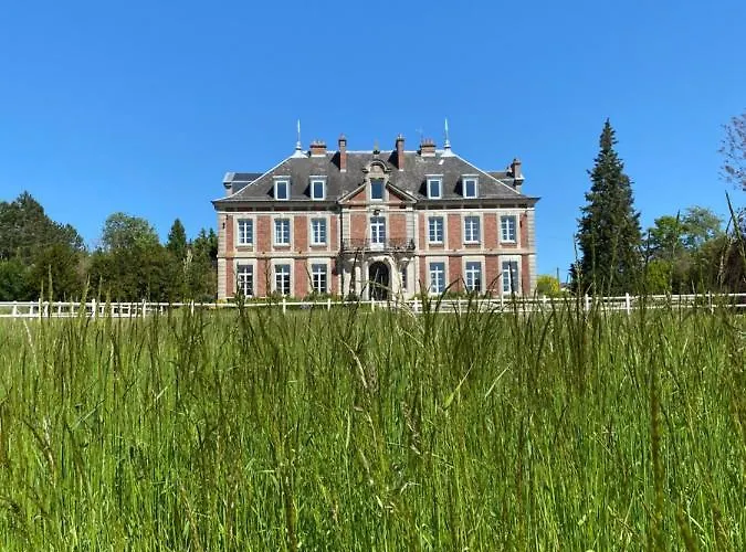 Holiday home Domaine De Vadancourt Maissemy