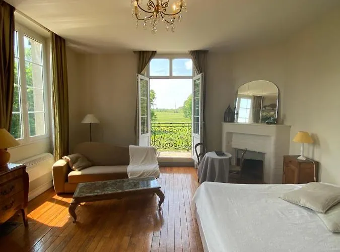 Holiday home Domaine De Vadancourt Maissemy