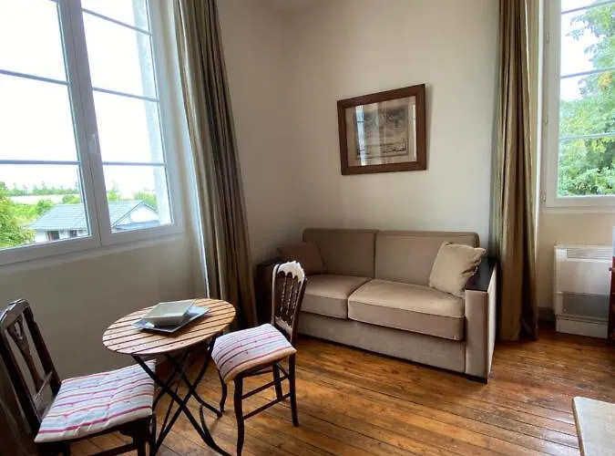 Holiday home Domaine De Vadancourt Maissemy