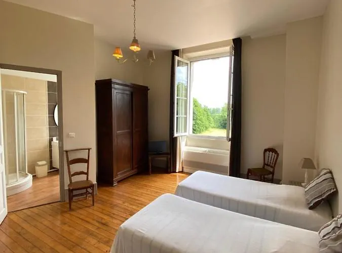 Holiday home Domaine De Vadancourt Maissemy